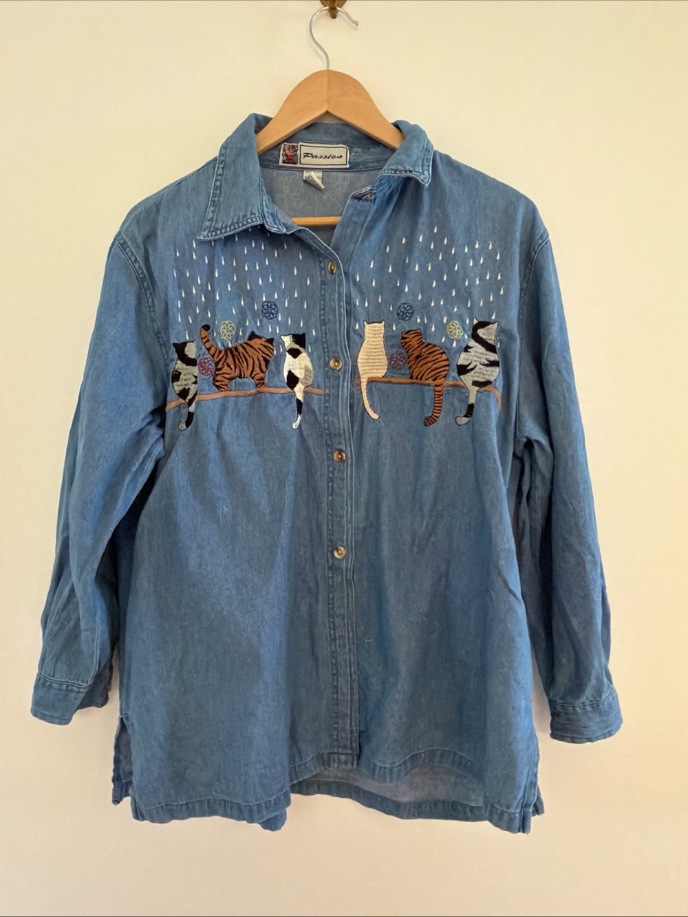 Vintage Passion Denim Shirt Embroidered Cats XL Blue Chambray 1990s 1980s